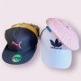 Gorras de distintos diseños, colores y marcas