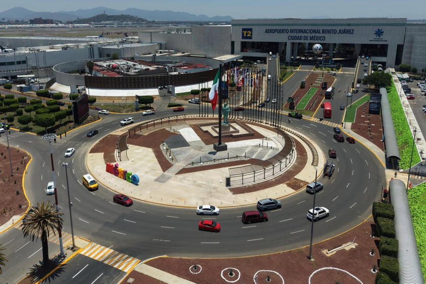 Desacuerdo sobre tarifas de taxis en el AICM